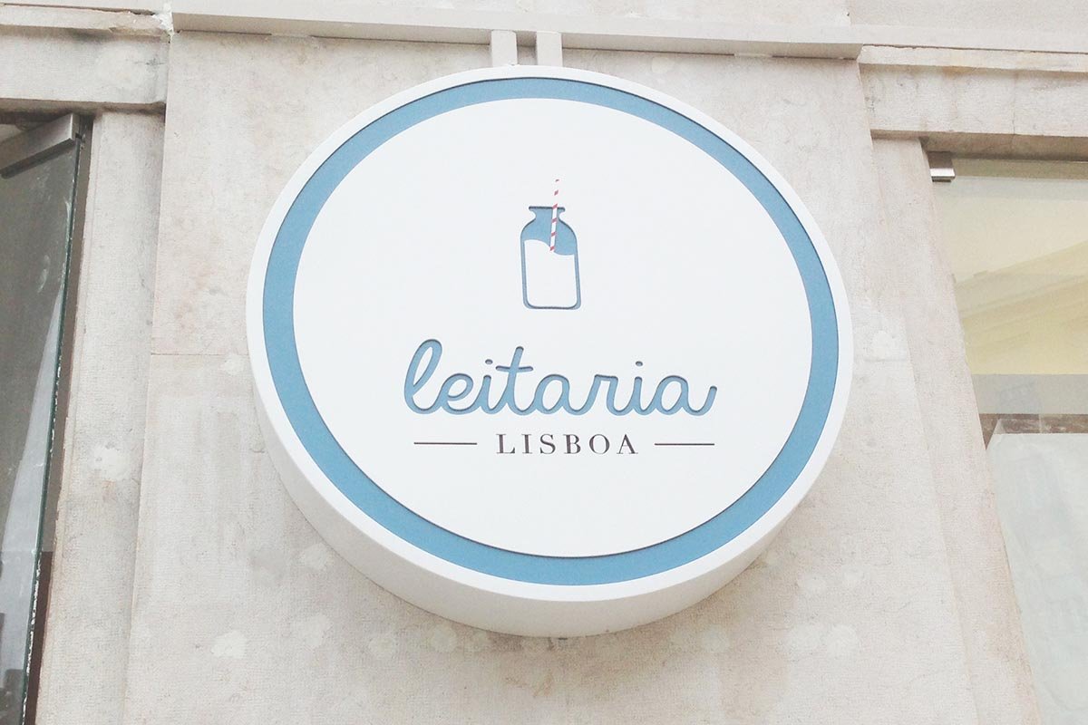 Leitaria早餐店VI形象设计  标志展示