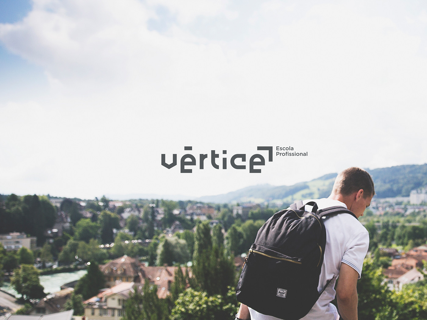 Vértice国外学校品牌vi设计和标识设计，企业vi设计，标识设计，深圳vi设计，左右格局