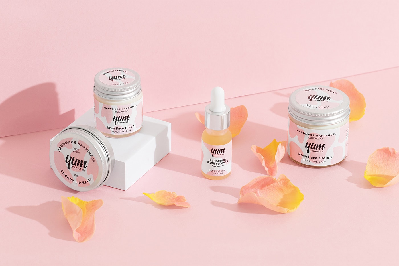 Yum高级手工零售化妆品精品店品牌VI设计，化妆品VI设计，高端VI设计，品牌视觉设计，深圳VI设计，左右格局
